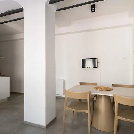 San Michele By Wonderful Italy * Bologne